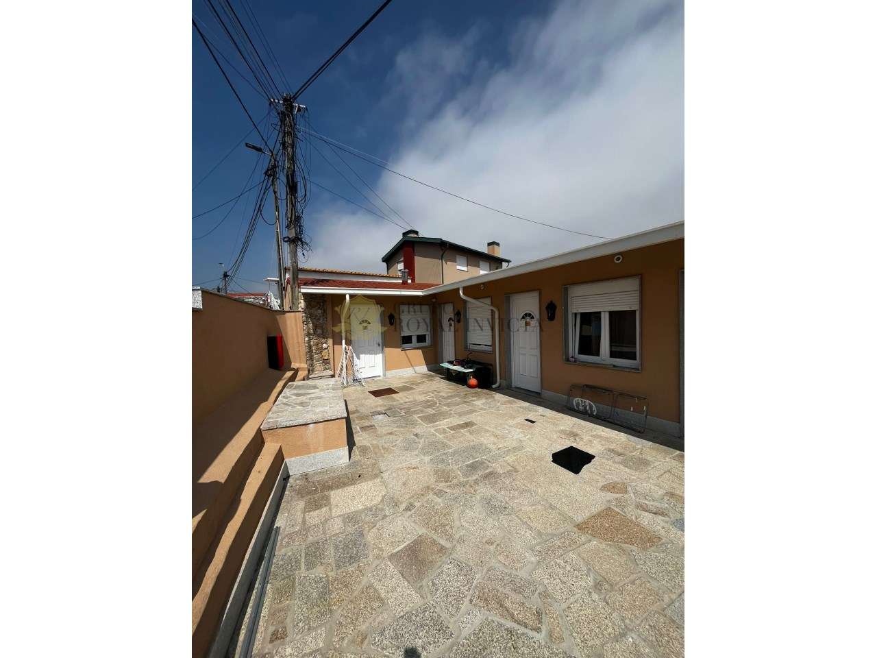 Prédio com 8 apartamentos em Canidelo - vila Nova de Gaia - Grande imagem: 2/58