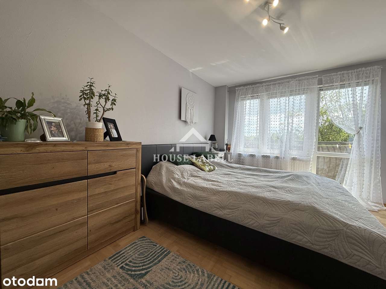 3-pokojowe mieszkanie z balkonem w Dąbrowie Górniczej-3