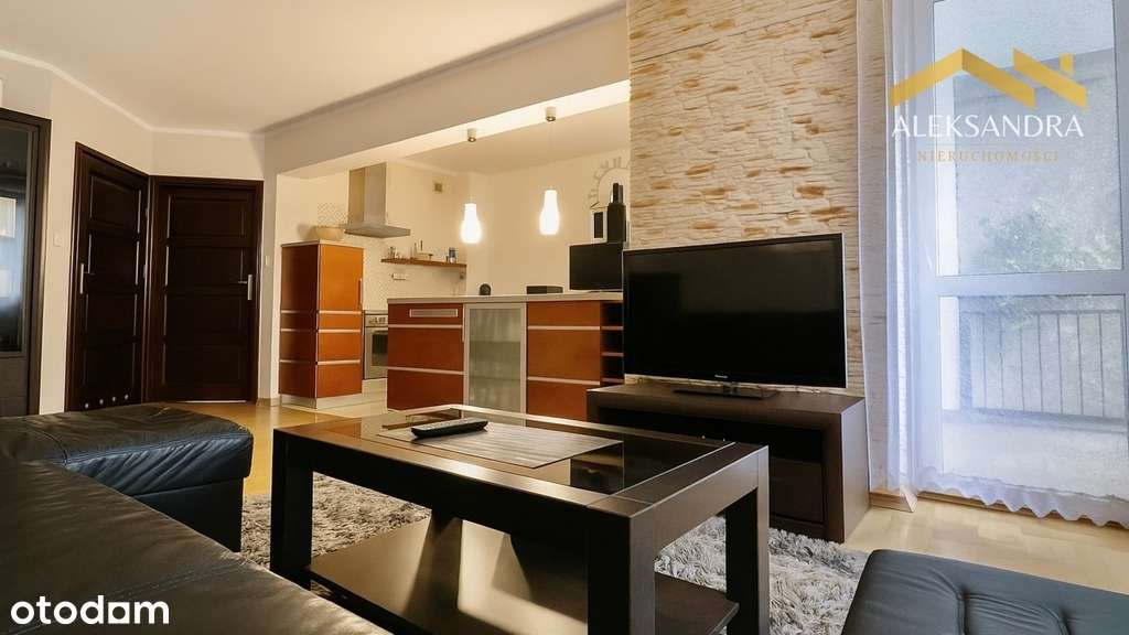 1. Piętro  |  2 pokoje z loggią  |  Blok 2007 r. - Pełny obrazek: 4/11