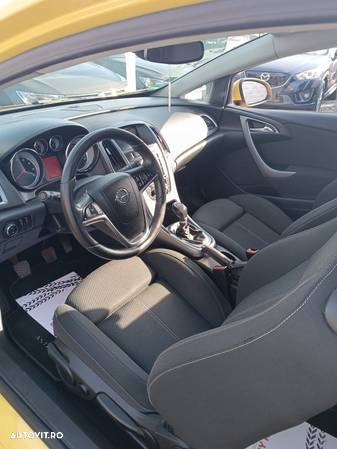 Opel Astra GTC 1.6 Turbo Sport - 13