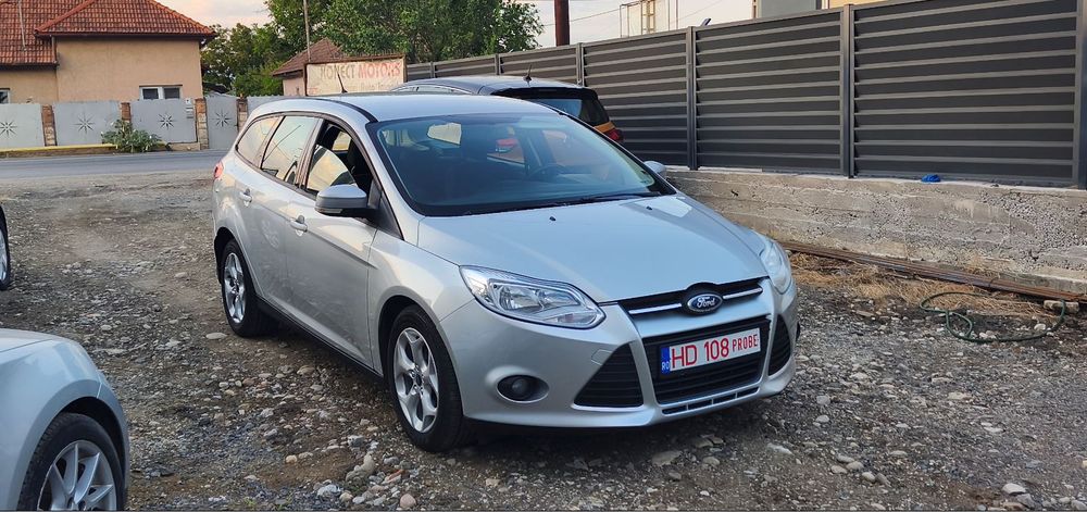 Ford Focus MK3 [2010 - 2018] 1.6 TDCI DPF Start-Stopp-System Trend 2012
