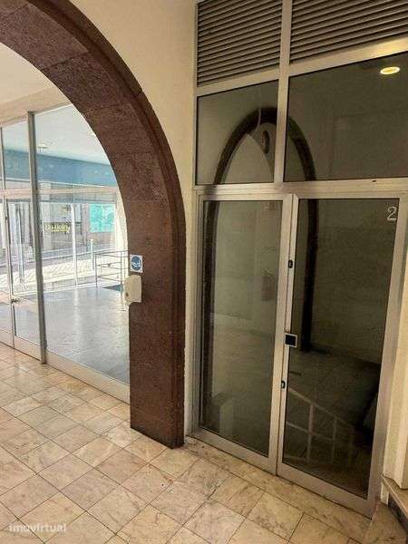 Loja Comercial para Arrendamento – Centro do Funchal - Grande imagem: 4/4