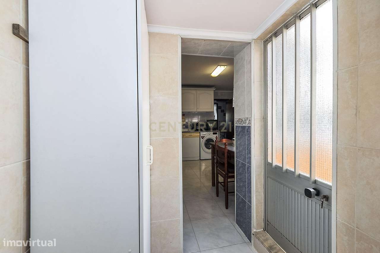 APARTAMENTO T2 - TIRES COM TERRAÇO-7