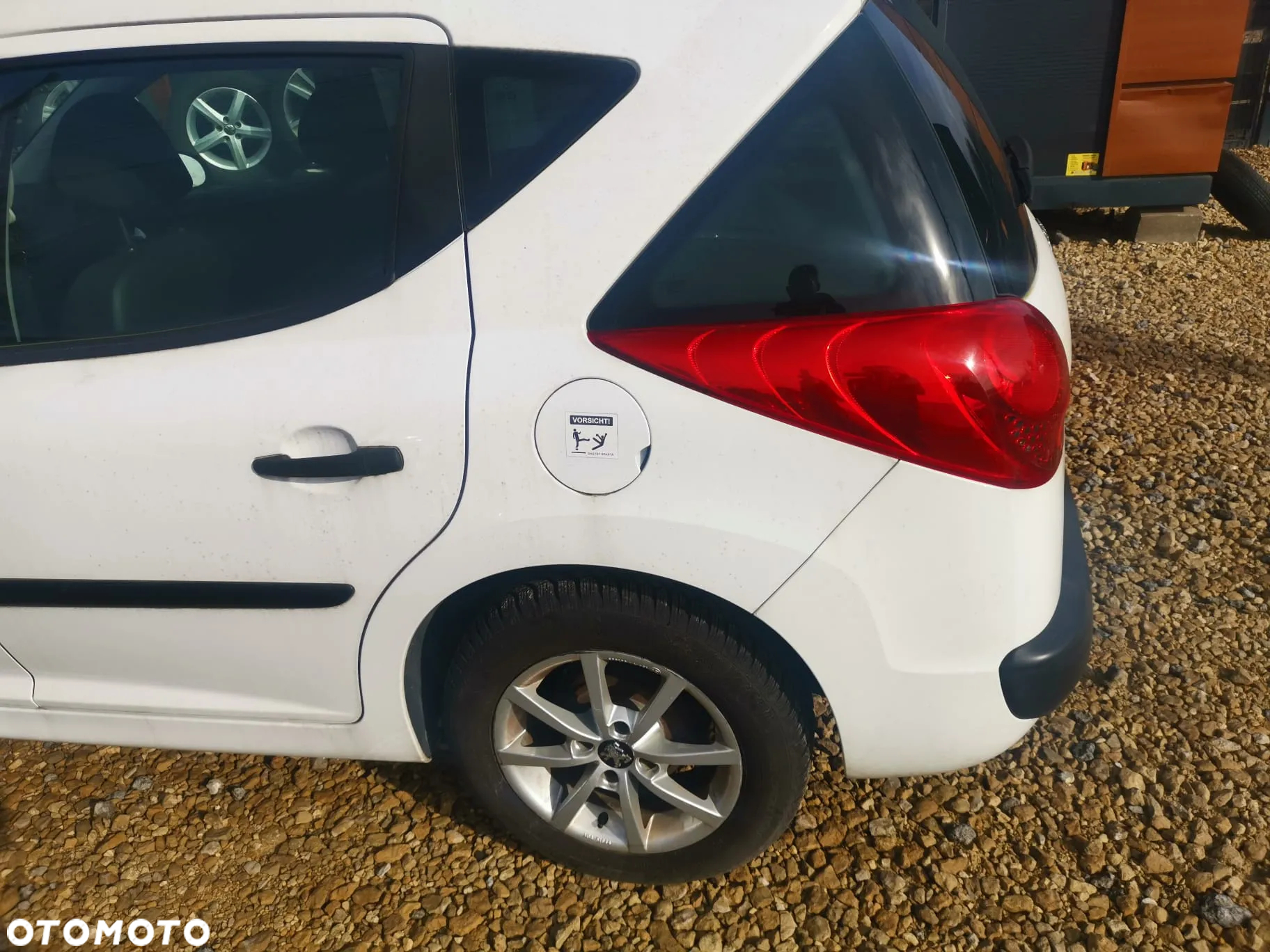 Części Peugeot 207 SW 1.4 VTI 8FS 5-BIEGÓW Kol. EWPB - 24