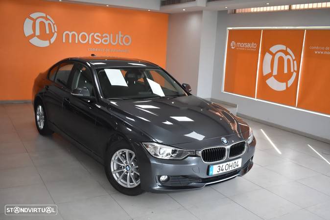 BMW 318 d Auto Exclusive - 11