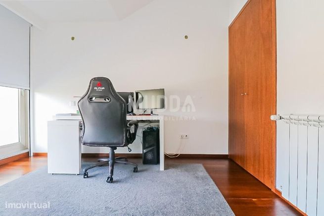 Moradia T3 no Furadouro com piscina-19