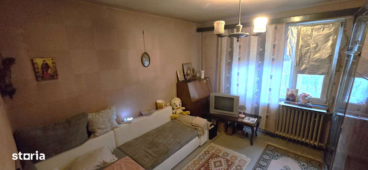 De vanzare - Apartament Metrou Costin Georgian-2