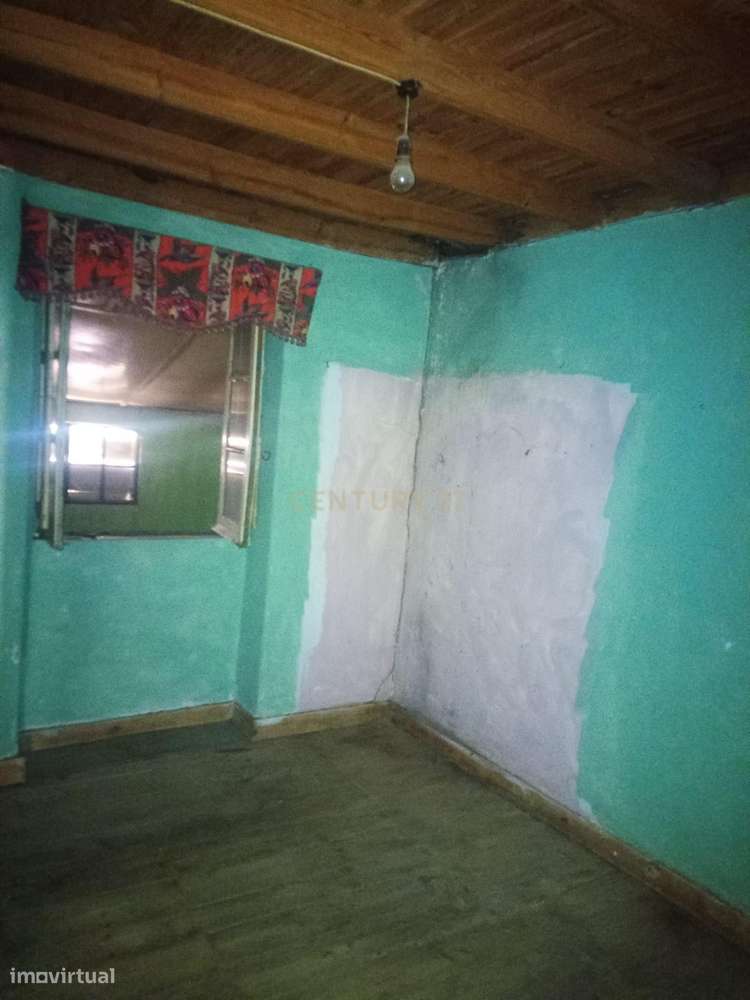 Casa Antiga para recuperar em Salgueiro do Campo, Castelo Branco - Grande imagem: 5/9