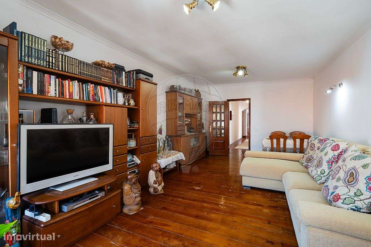 Apartamento – Misericórdia - Mais