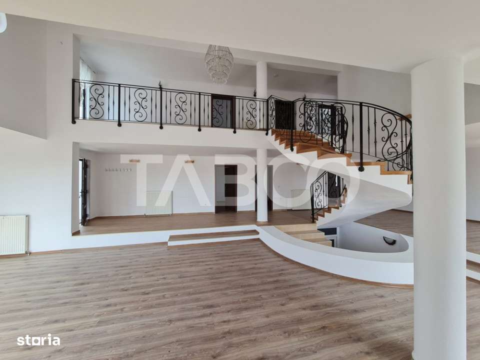 EXCLUSIVITATE Casa cu 5 camere de vanzare in Sebes zona rezidentiala - Imagine principală: 3/19