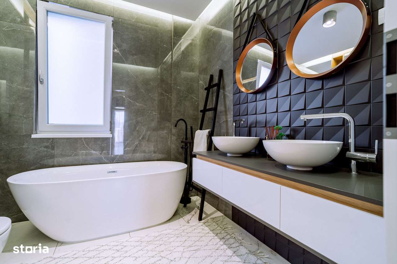 Penthouse 4 camere, ultracentral, Oradea. 800 000 E + TVA. Comision 0-5