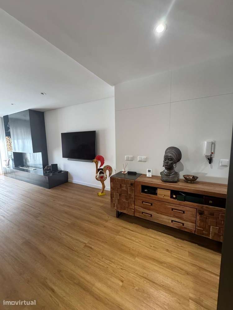 Apartamento T3 - 181m2- Localizado no Centro de Esposende-5