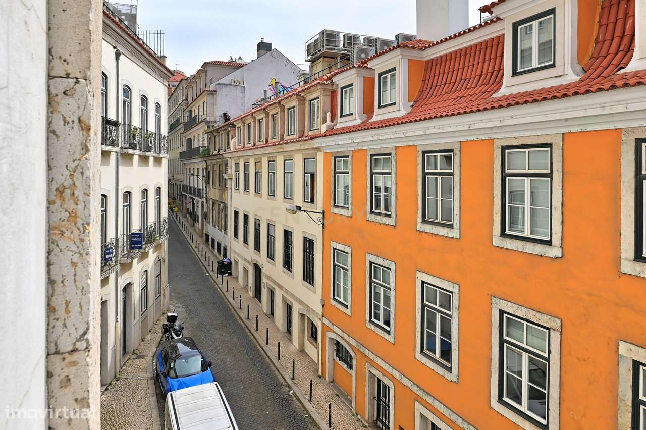 Exclusivo apartamento T4 com estacionamento privado na Baixa, junto ao-29