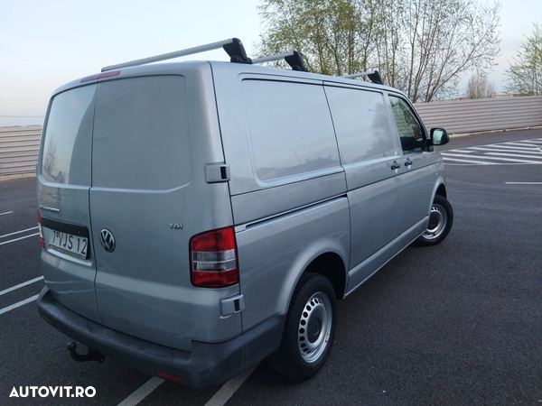 Volkswagen Transporter - 4