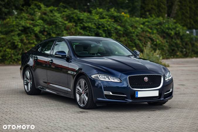 Jaguar XJ 3.0 D V6 R-Sport - 12