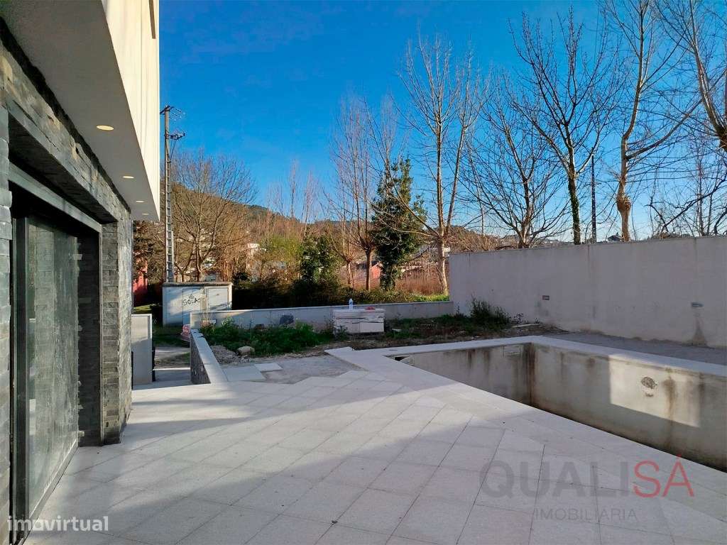 Moradia T5 individual nova com piscina e jardim em Gualtar em Braga - Grande imagem: 5/30