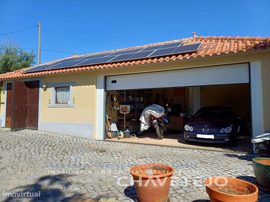 Moradia T2 com Anexos e Piscina num Cenário Paradisíaco perto de Fe...-37