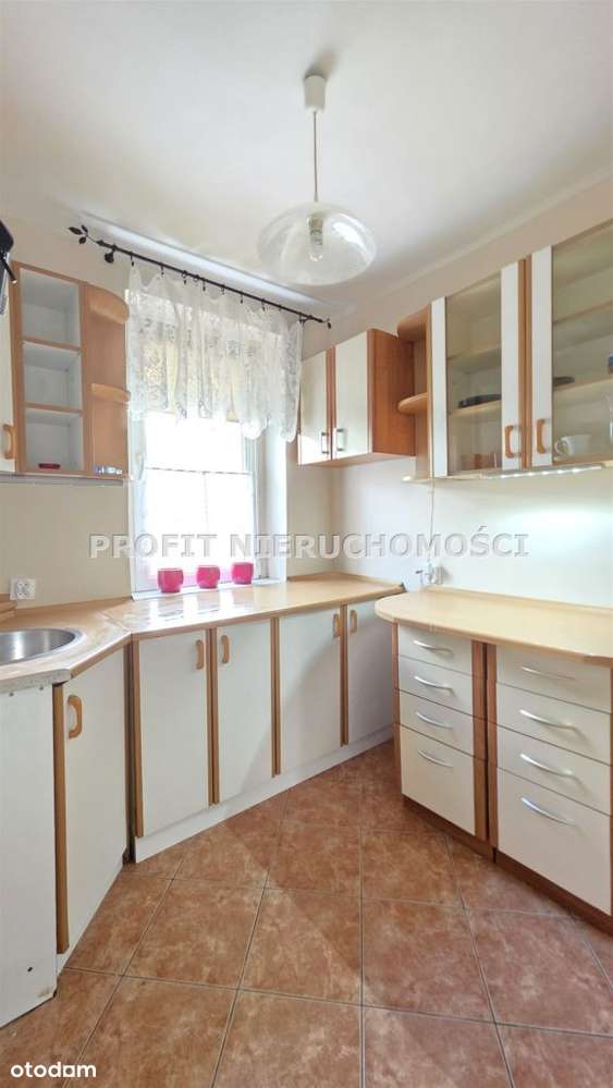 Środkowe mieszkanie z balkonem na parterze-7