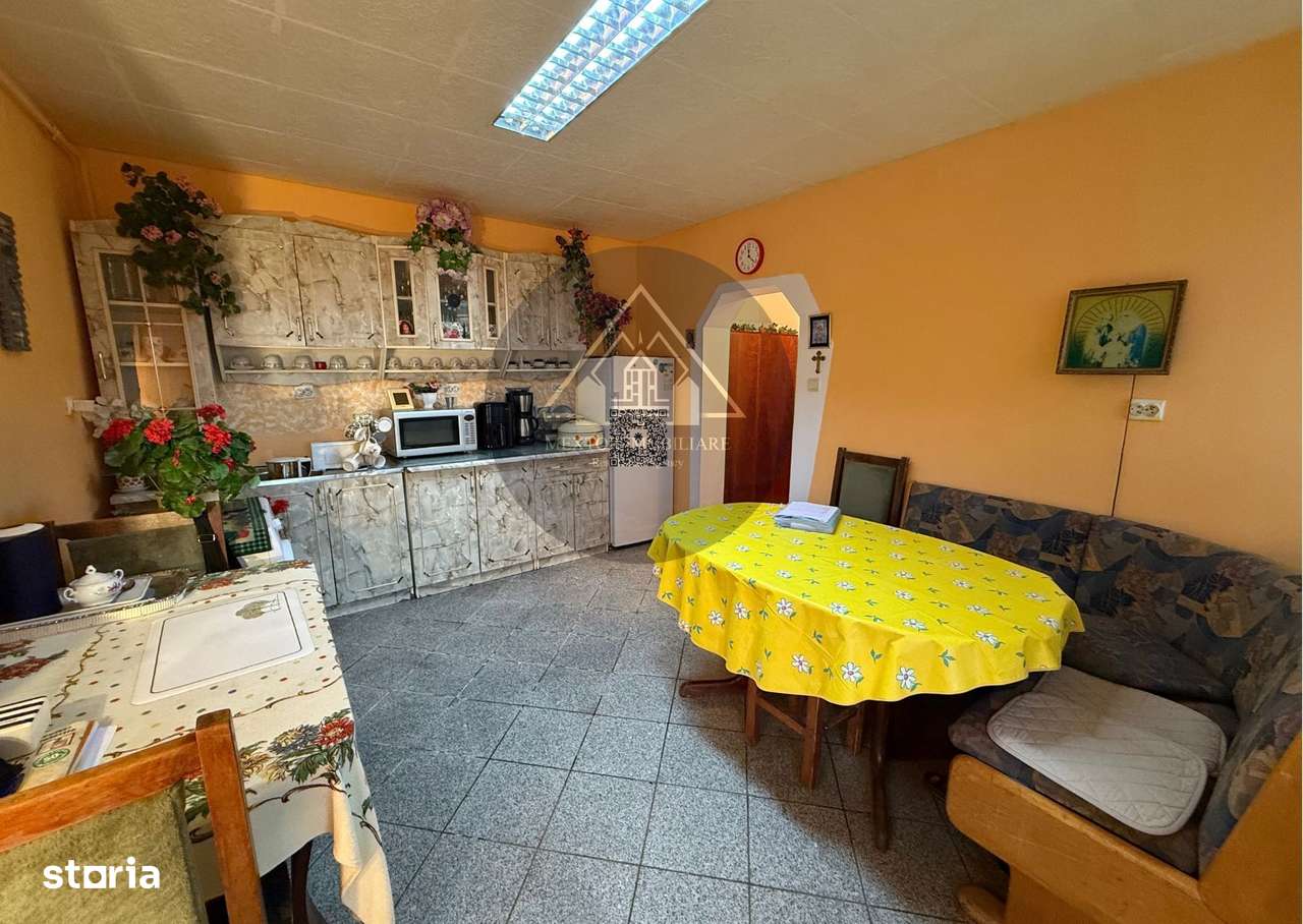 Casa 3 camere, Medias-10