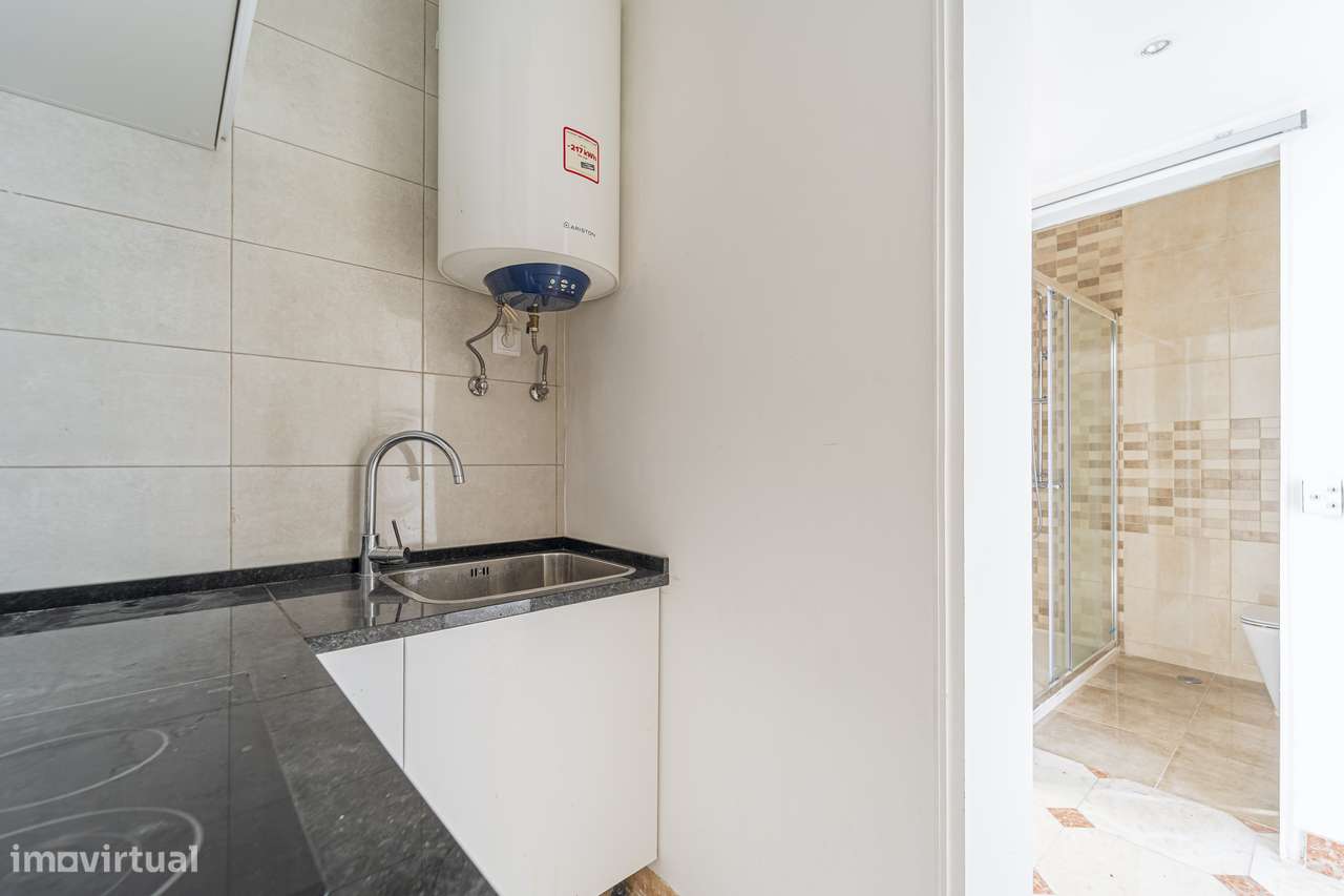 Apartamento T1 com Vista Mar – Arcadas do Estoril, Av. Aida-8