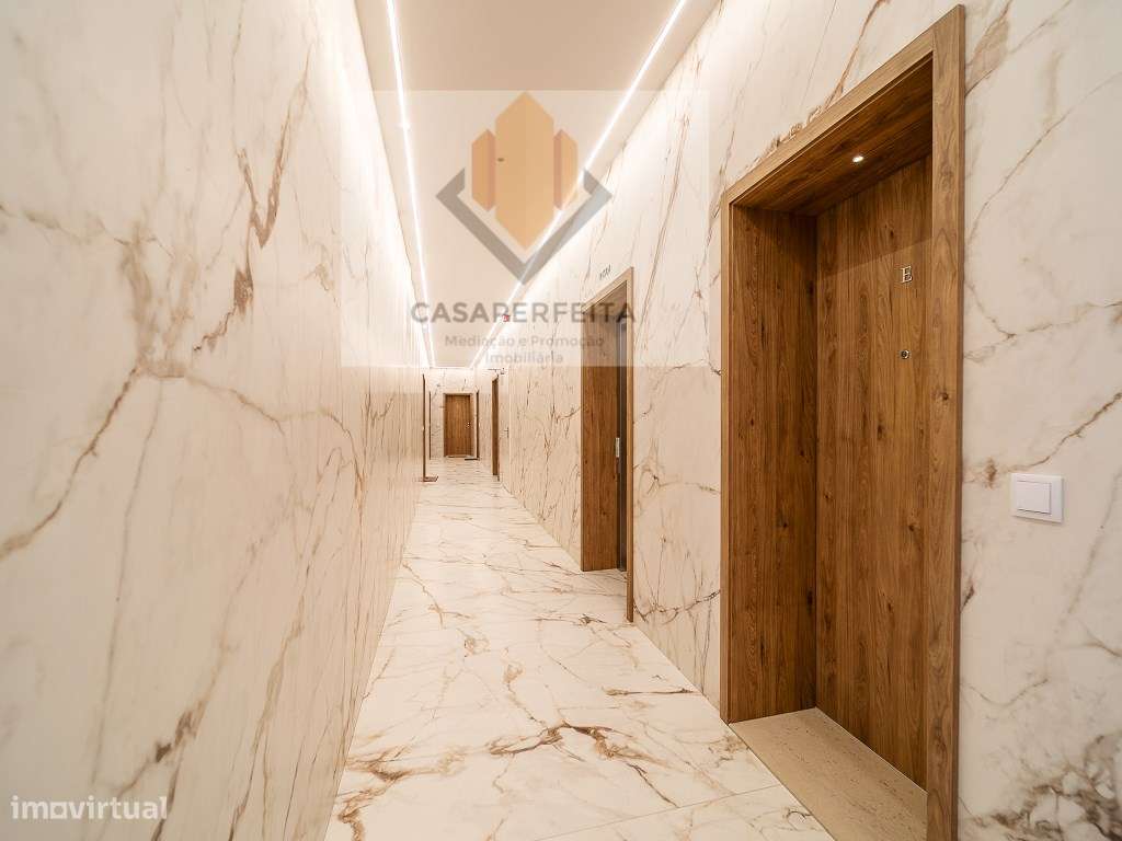 Fantástico T1 com Varanda Junto à Exponor - Leça da Palmeira-22