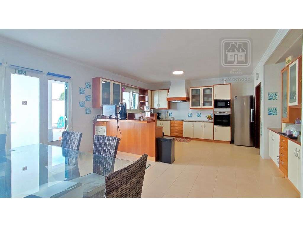 VENDA de MORADIA - VIVENDA com alojamento local e piscina - Fenais ...-20