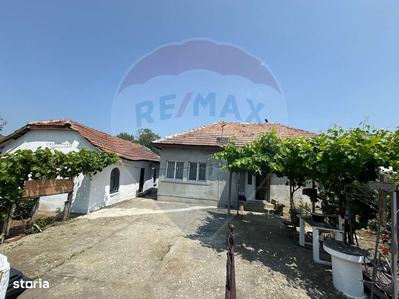 Casă 74 mp/ Predesti 1331 mp teren intravilan - Imagine principală: 1/18