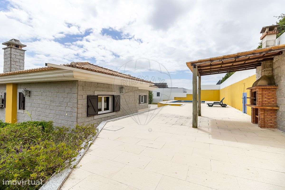 Moradia T5 para venda-34