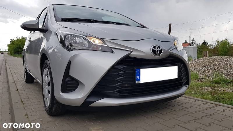 Toyota Yaris 1.5 Dynamic - 12