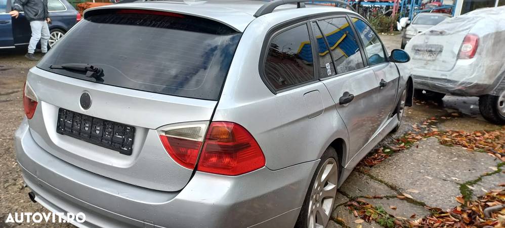 Dezmembram BMW 320D E91 M47 D20 - 5