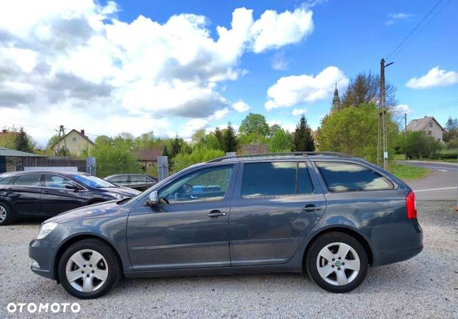 Skoda Octavia 1.8 TSI Ambiente - 2