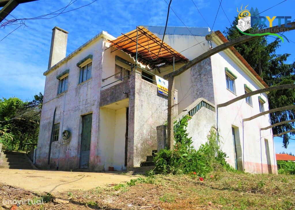 Quinta com moradia situada à entrada da Vila de Cernache do Bonjardim