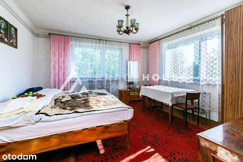 Dom jednorodzinny w spokojnej okolicy.-7