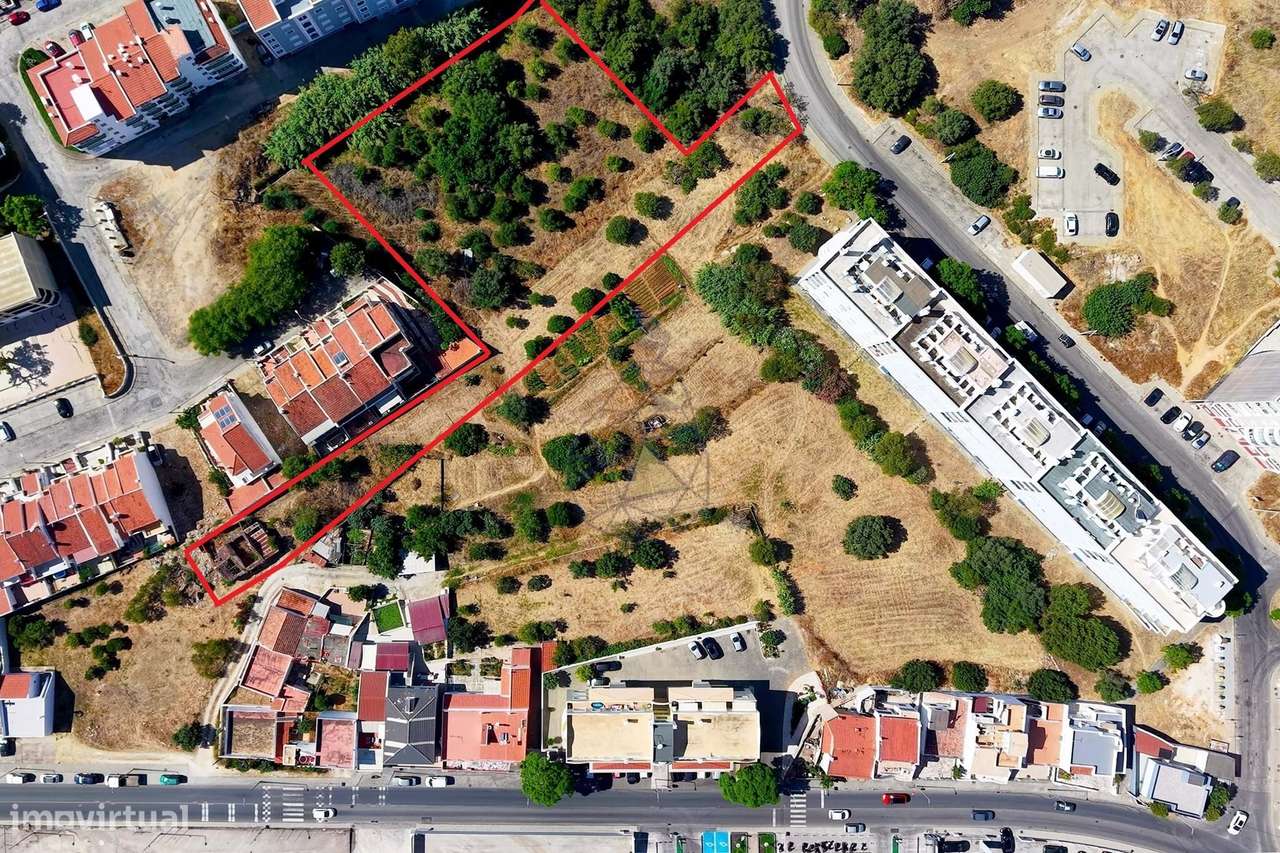 Terreno com 4.800m2  Rustico e Urbano com Viabilidade de Construção - Grande imagem: 2/25