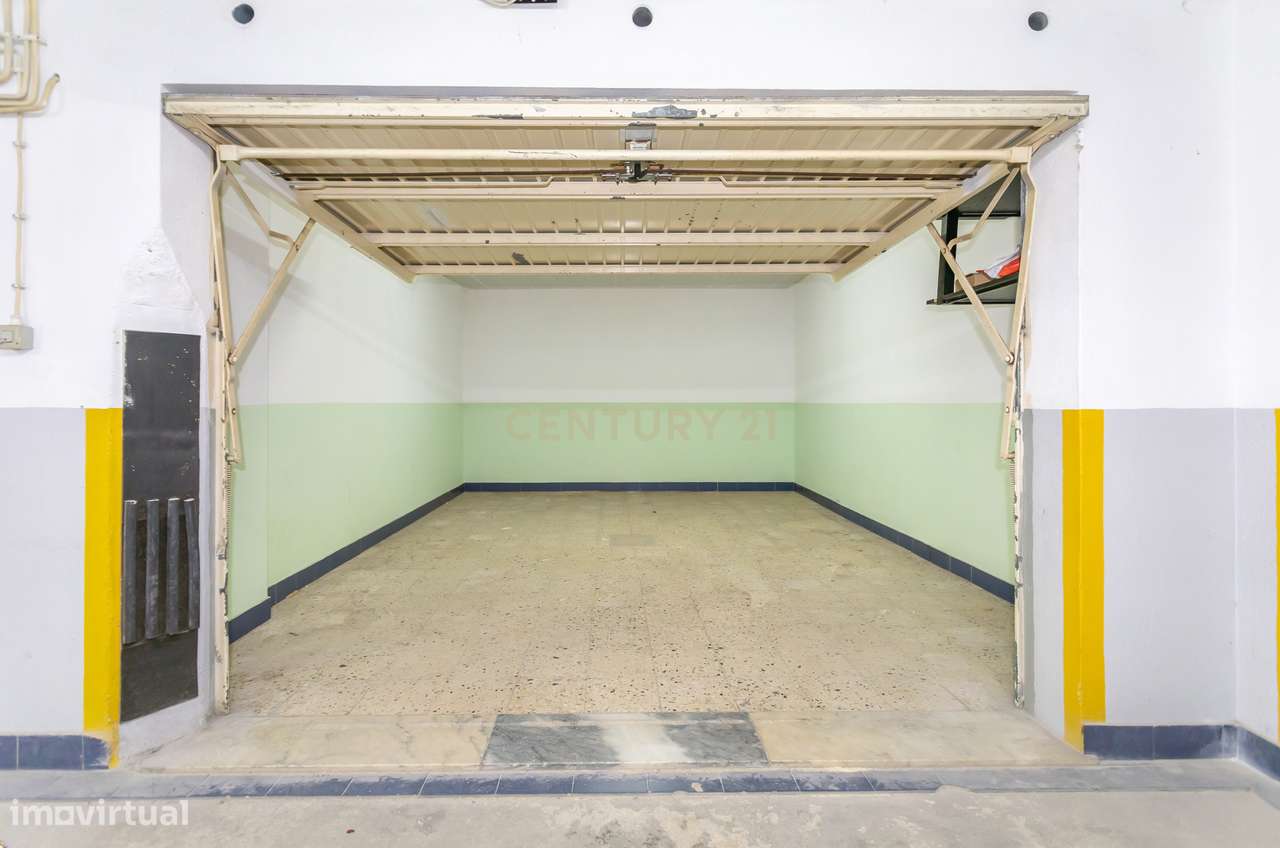 Garagem Box com 17 m² – Av. Bento Jesus Caraça, Setúbal - Grande imagem: 3/21