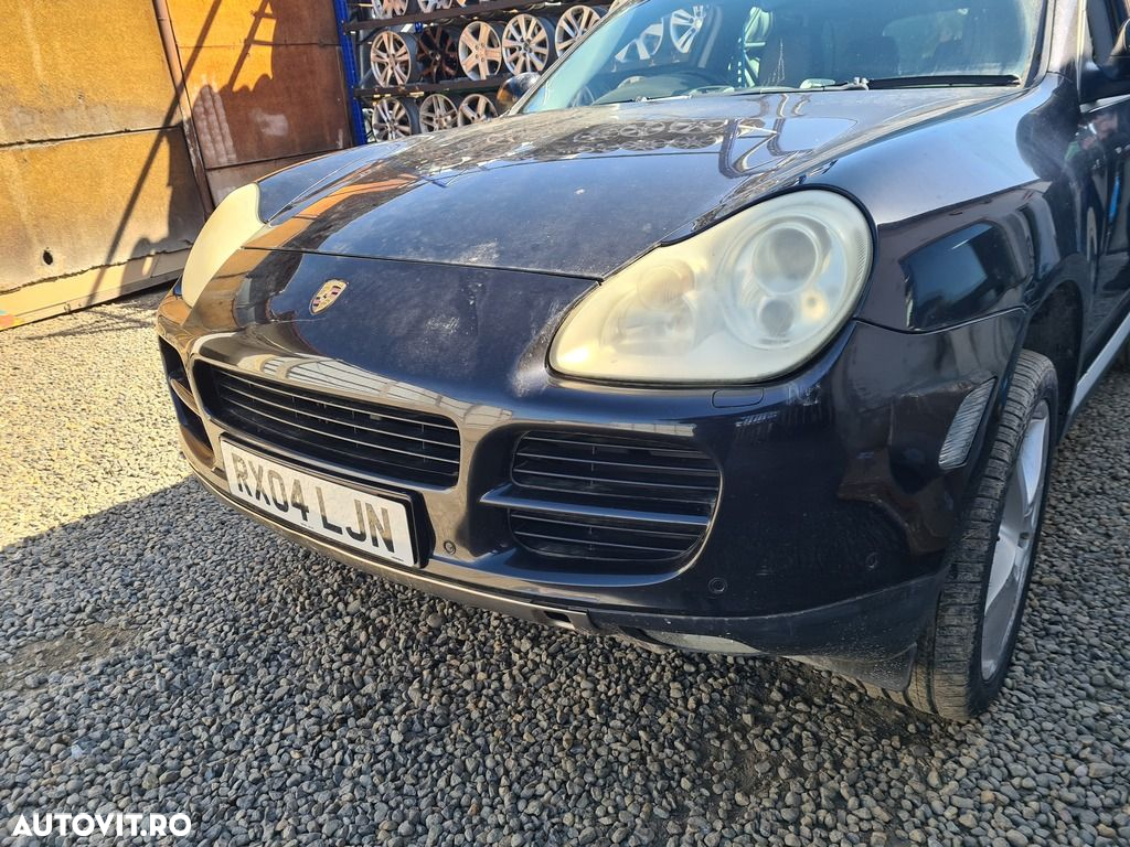 Bara fata Porsche Cayenne 2002 - 2006 NEGRU (935) model cu spalatoare far - 3