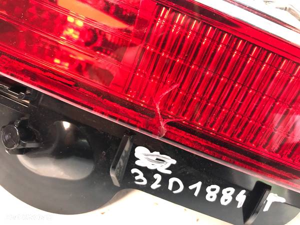 FORD MONDEO MK4 KOMBI 09.2010-02.2015 LAMPA TYLNA PRAWA WEWNĘTRZNA LED - 2