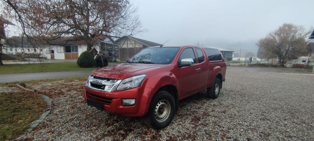 Isuzu D-Max 4x4 Space Cab Autm Custom 2015