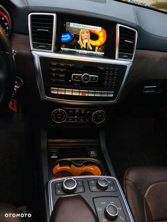 Mercedes-Benz GL 350 BlueTec 4-Matic - 21