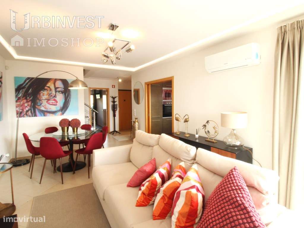 Moradia T4+1 geminada em zona calma de Vilamoura, Algarve - Grande imagem: 2/37