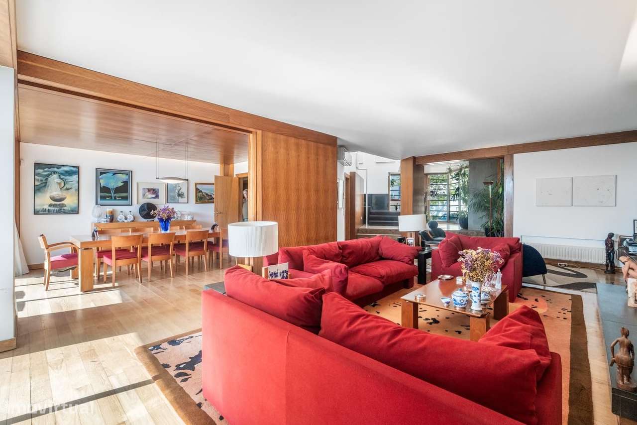 Moradia T6 com piscina, Carnaxide, Oeiras - Grande imagem: 2/51