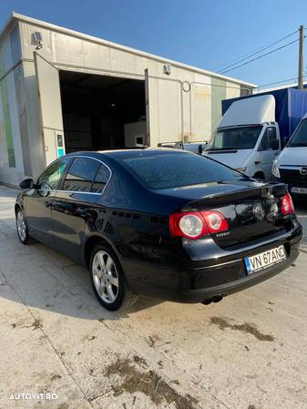 Volkswagen Passat 2.0TDI Comfortline DPF - 11