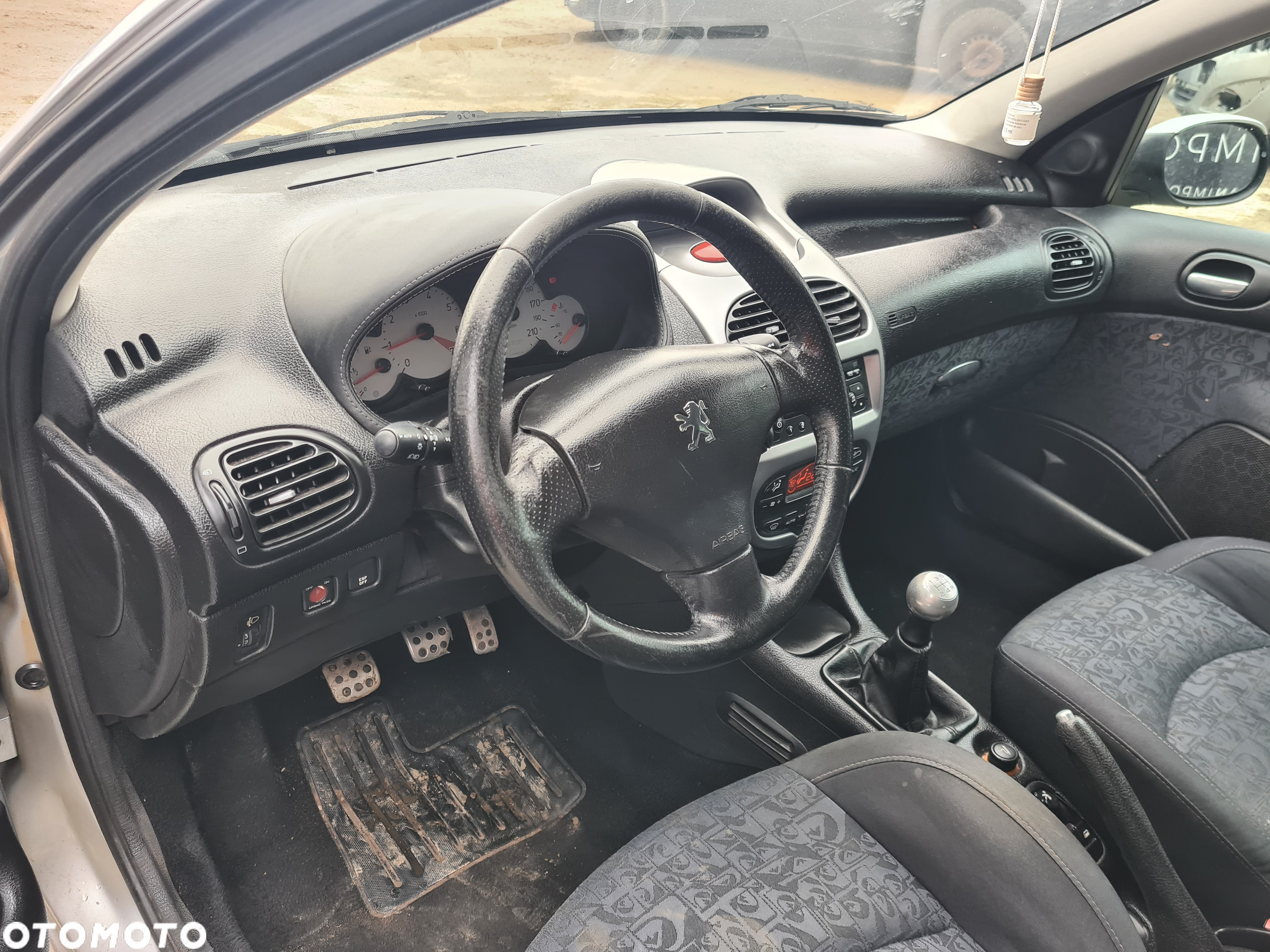 Peugeot 206 1.6 Quiksilver - 16