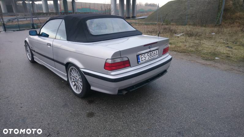 BMW Seria 3 320i Cabriolet - 7