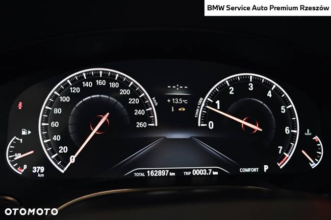 BMW Seria 5 530i Sport Line sport - 14