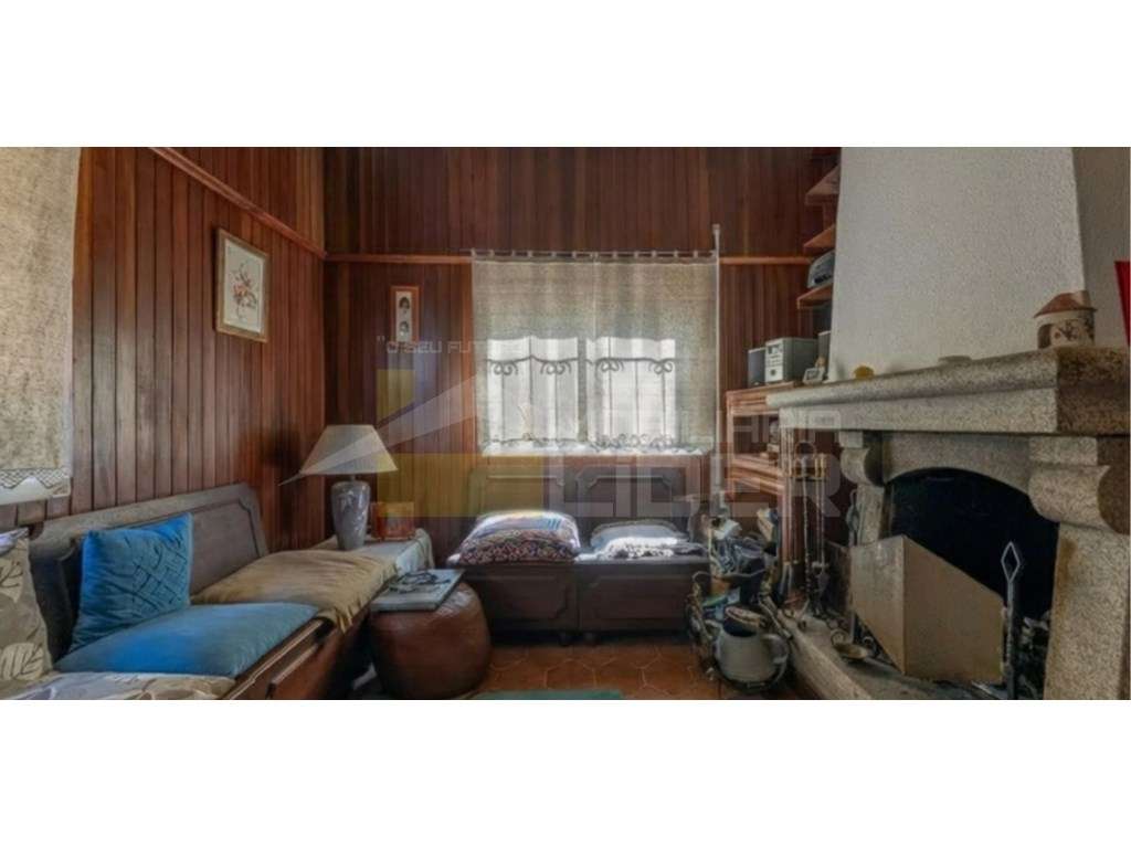 Moradia isolada T5 com 250m2 S. Sebastiao de Guerreiros, Loures.-10