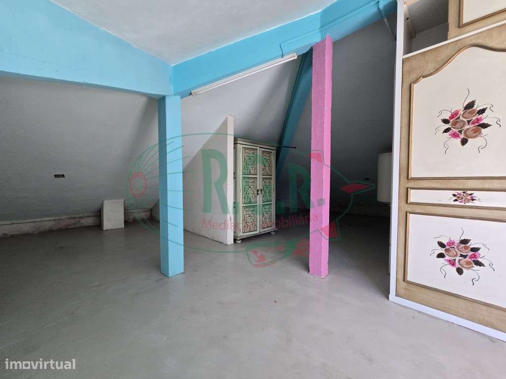 Moradia Isolada T3 | Piscina | Vistas Rio | 5 Min Porto-38