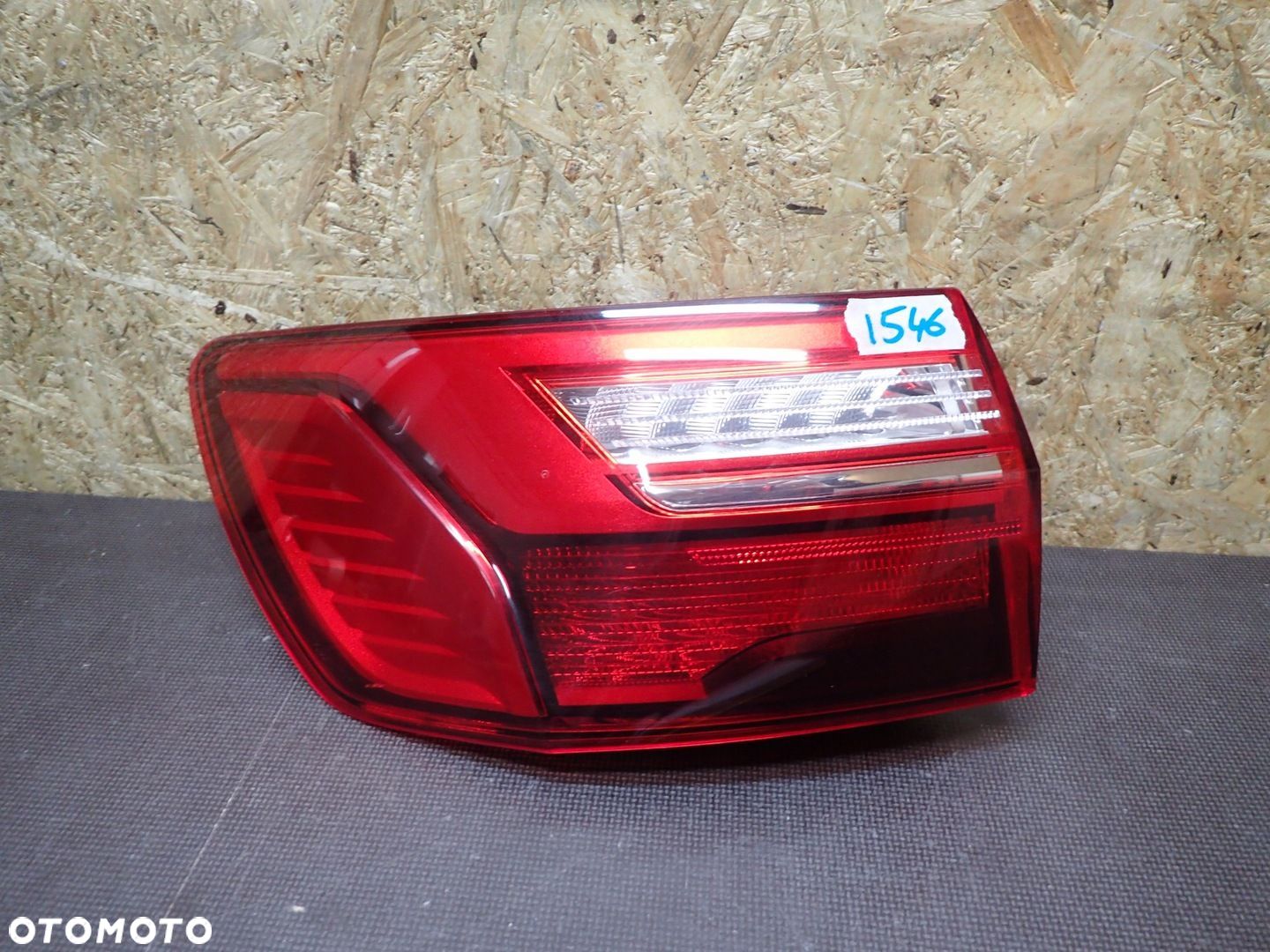 LAMPA TYŁ LEWA AUDI A4 B9 LIFT KOMBI LED 8W9 - 1