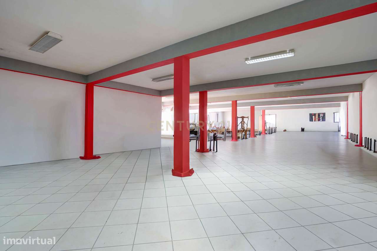 Armazém em Salvaterra de Magos - Grande imagem: 3/20