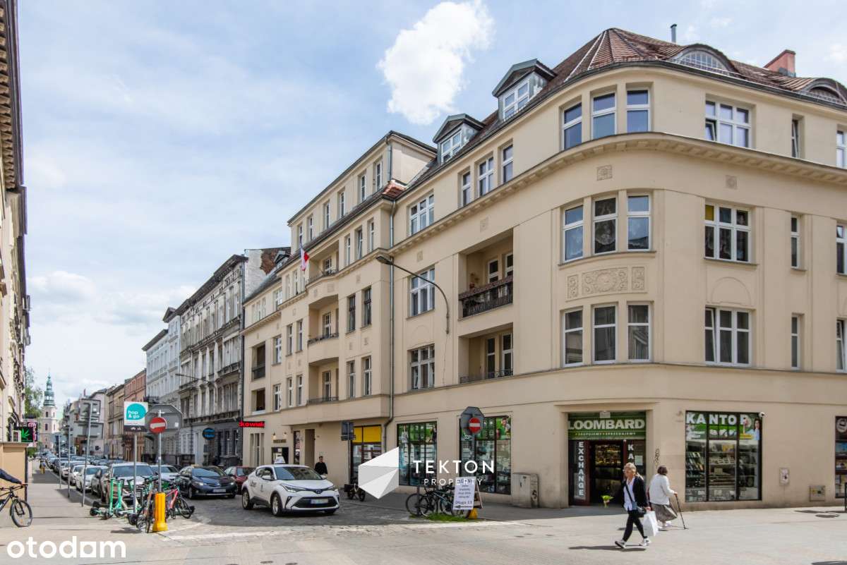 centrum Poznania  +100 m² w kamienicy, Półwiejska-1